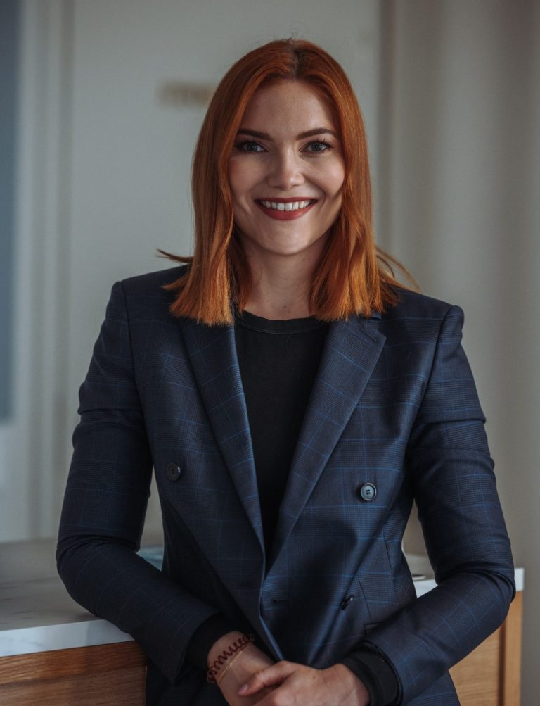Julia Dosch